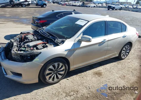 2015 Honda Accord Hybrid from USA, damaged, VIN 1HGCR6F35FA008980